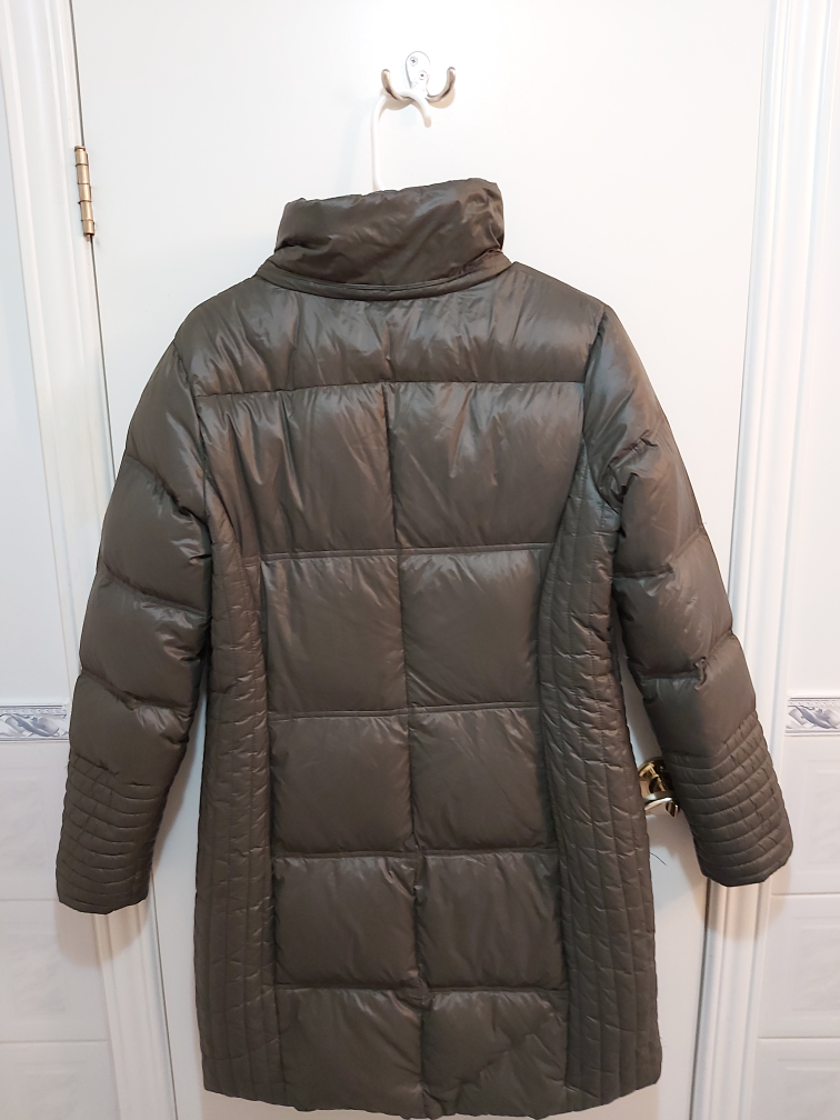 BCBGeneration puffer trench coat, size large (L) image indicator(4)