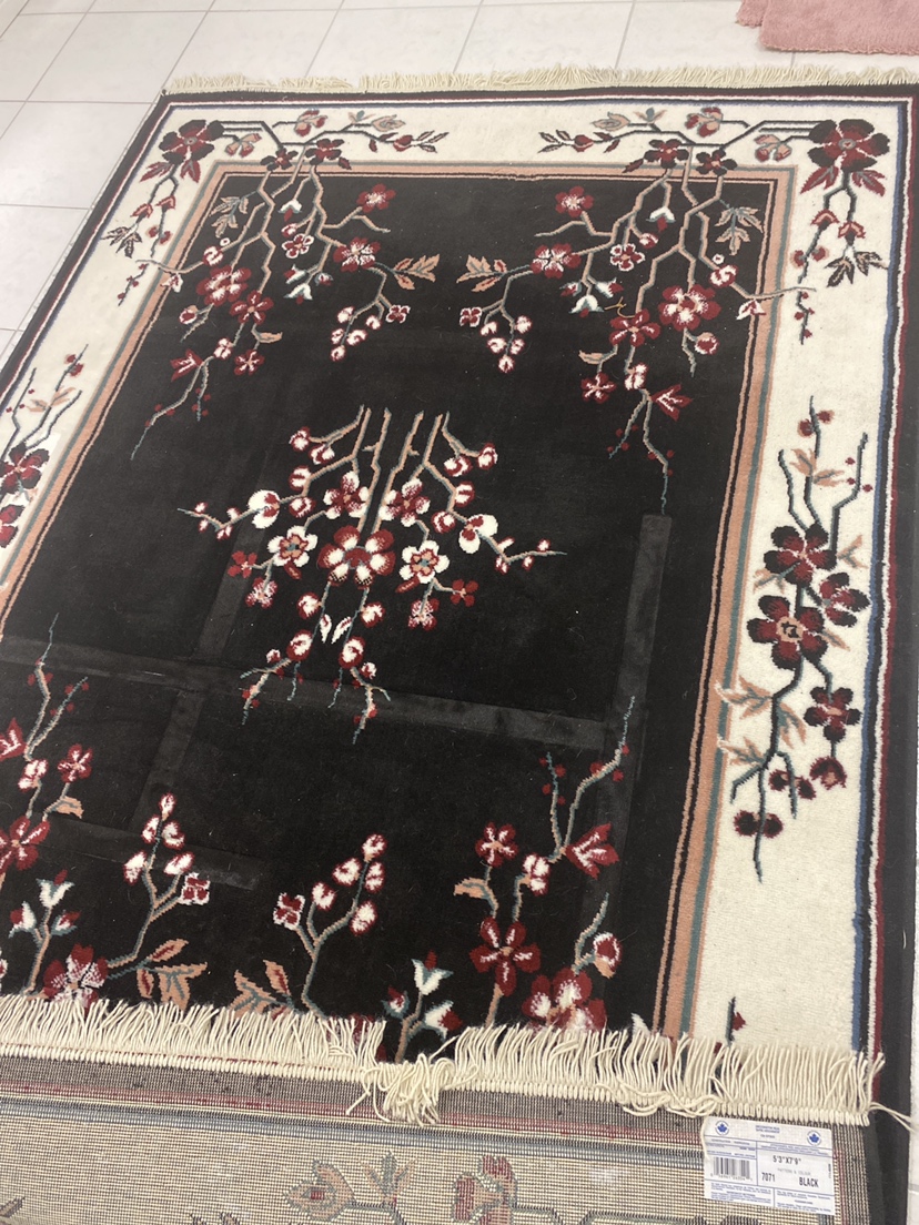 Area Rug thumbnail