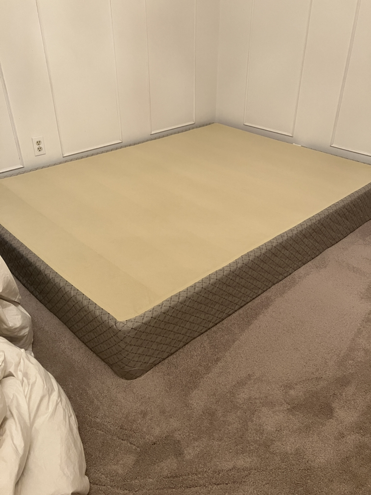 Queen box spring - photo 2