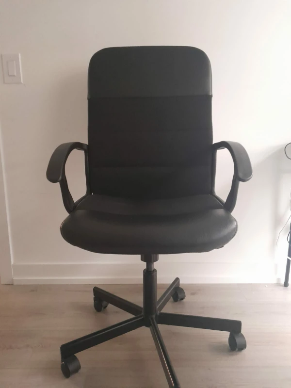 Barely used office chair - photo 3