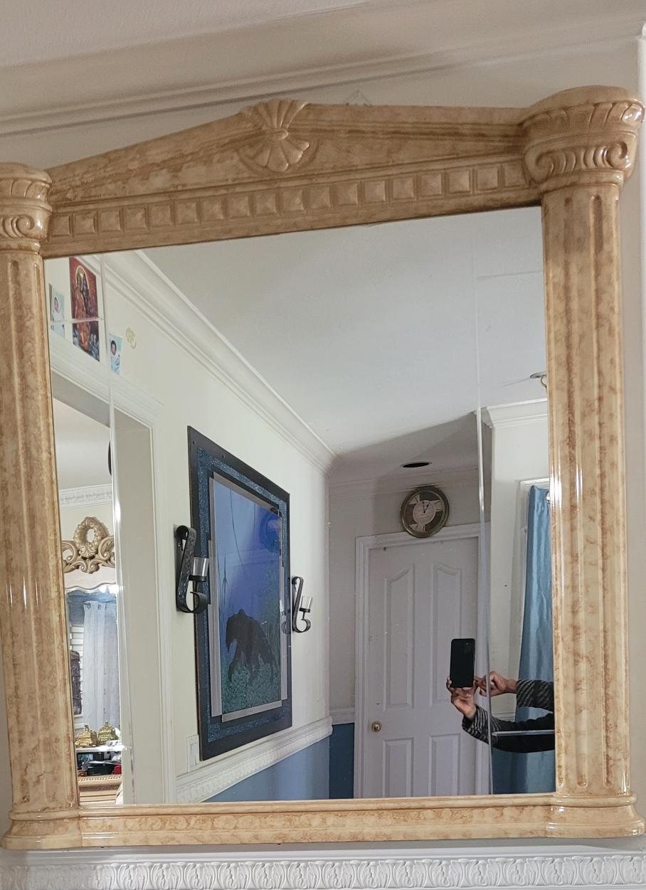 Coffee table, vanity etc - photo 4