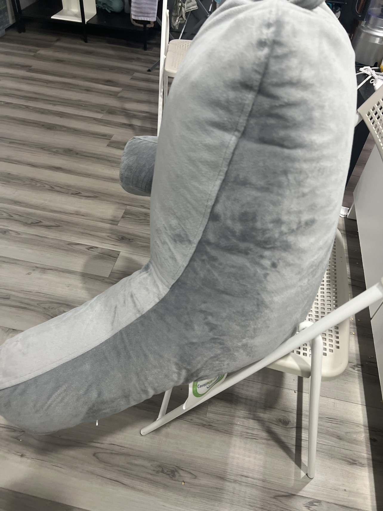 Millard reading pillow - photo 3