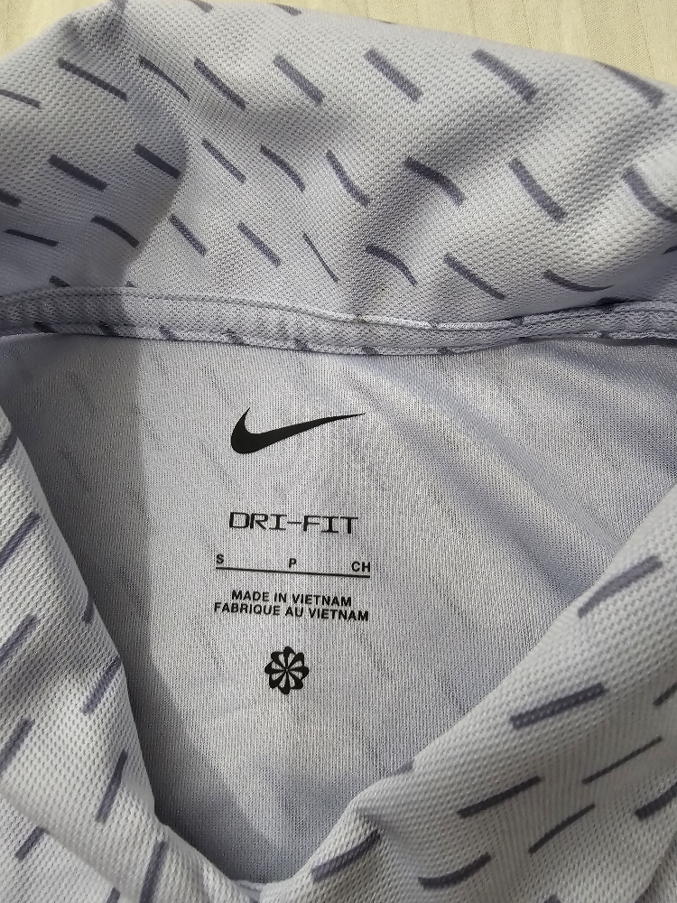 Nike  dry fit Golf/Tennis Shirt - photo 3