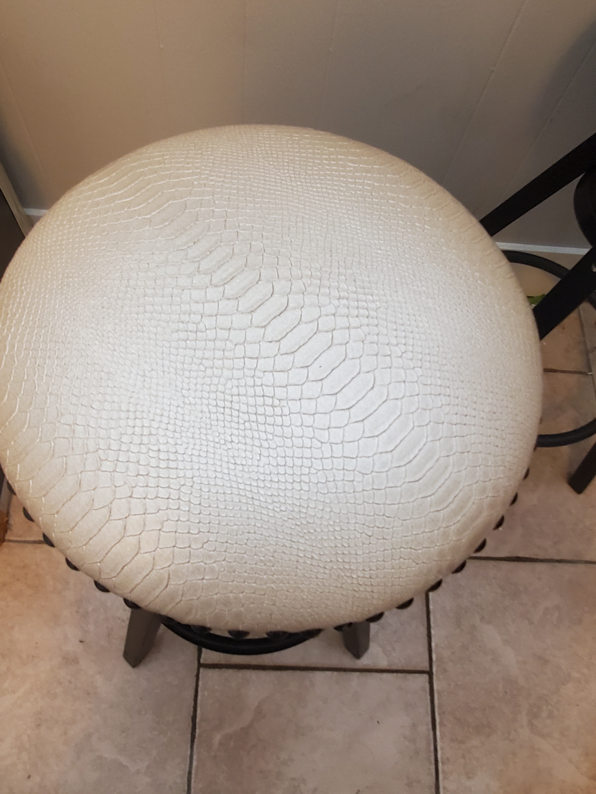 2 WOOD BAR STOOLS image indicator(3)