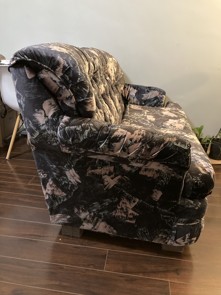 Loveseat 65Lx30Wx37H inch - photo 2