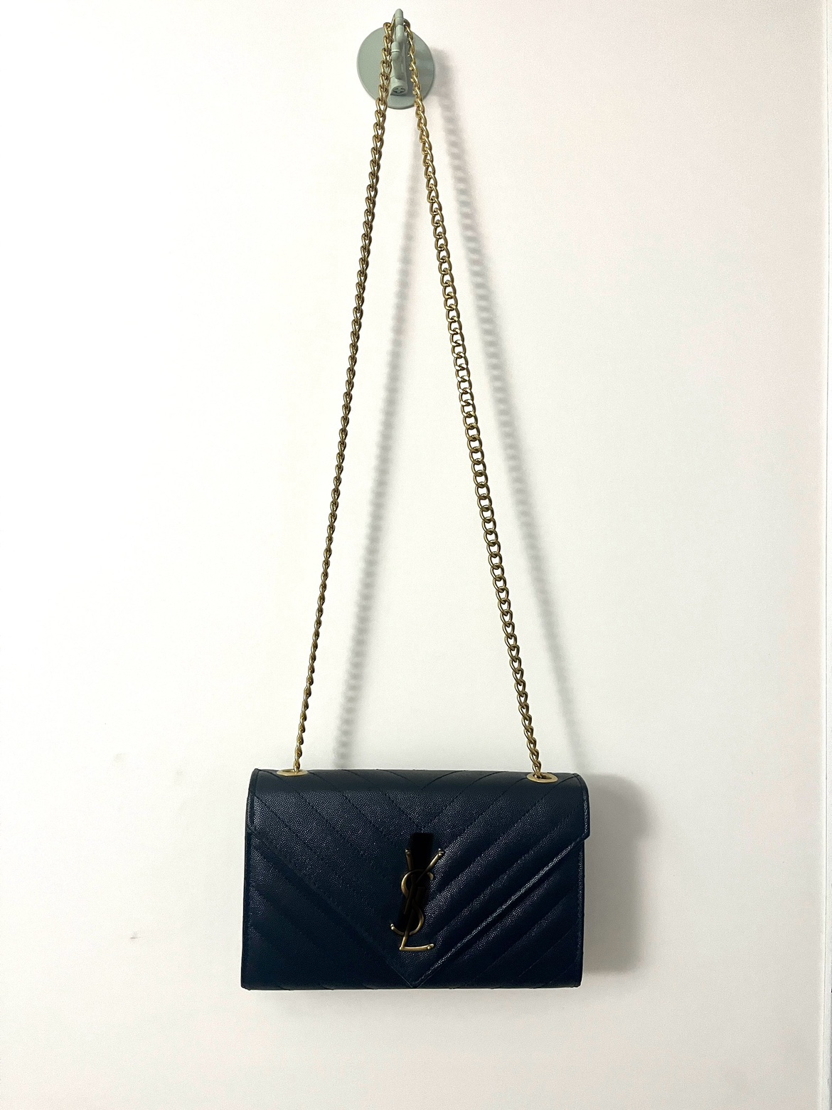 Black crossbody bag thumbnail