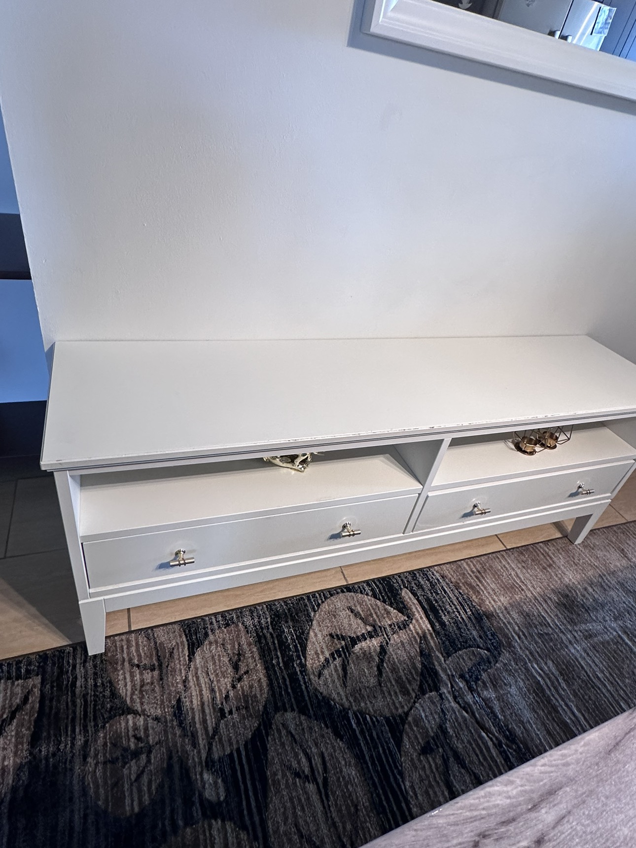 Tv table for 70 inch tvs image indicator(2)