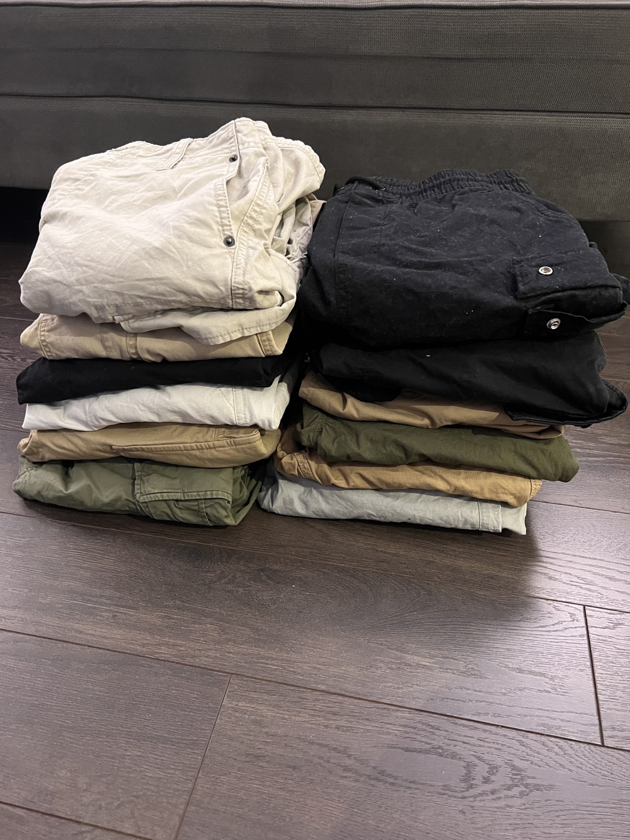 12 Assorted Cargo Pants. Yes $50 for all (Mostly Smalls) - photo 2