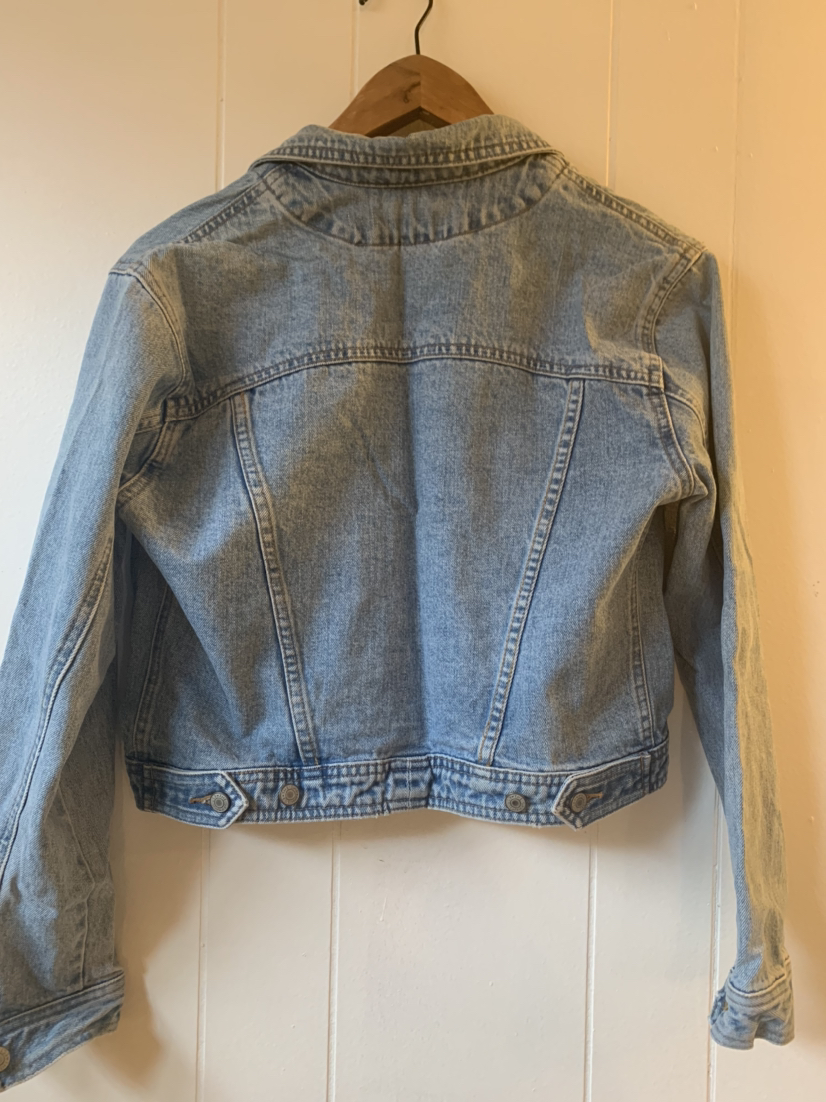 **Price drop** Gap Jean Jacket image indicator(2)