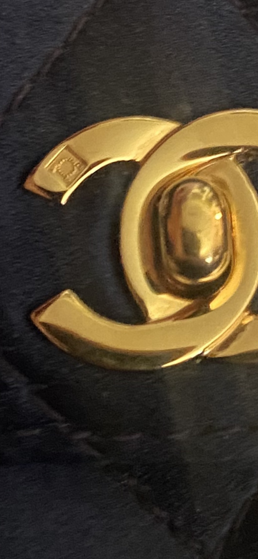 CHANEL vintage satin quilted evening bag Authentic image indicator(4)