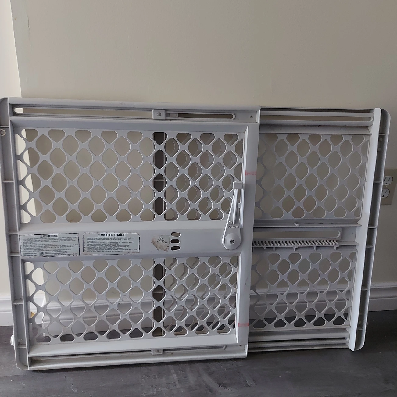 Baby gate thumbnail
