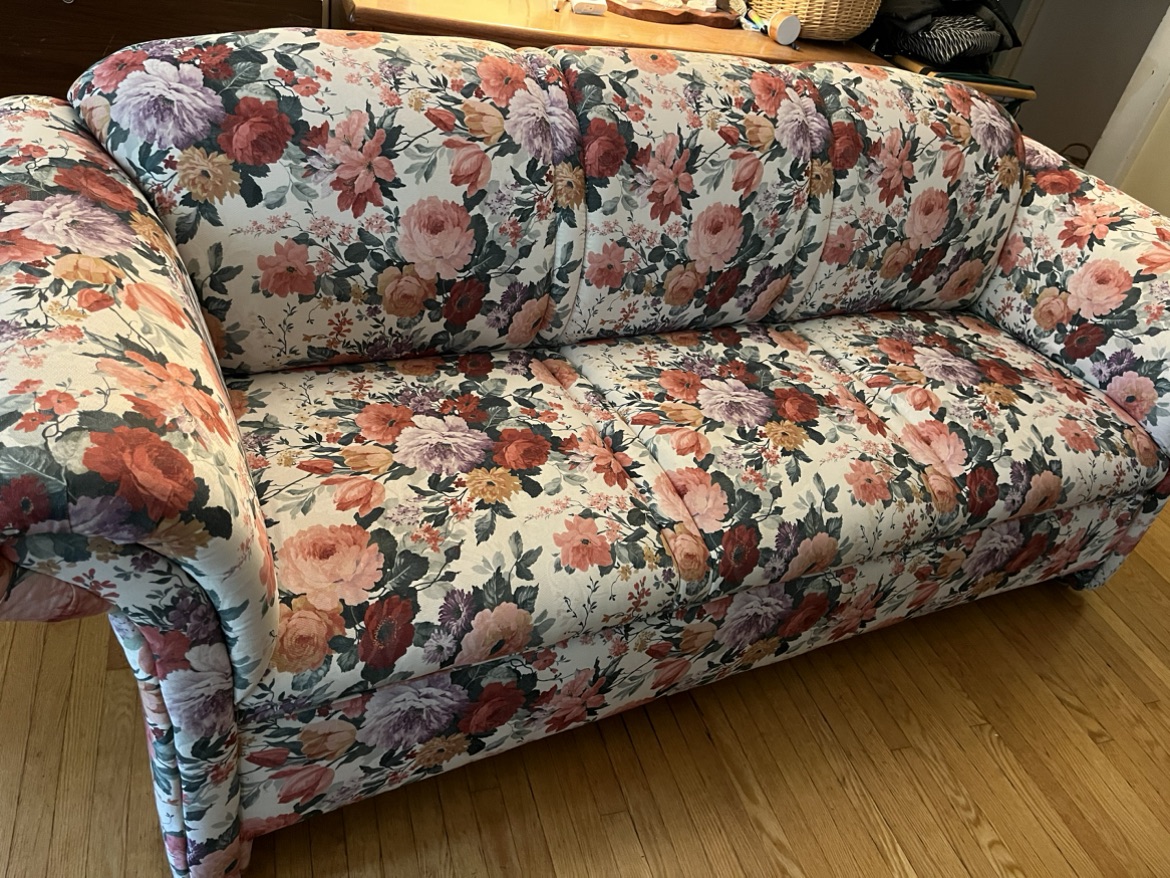 Couch ( 3-seat ) - photo 2