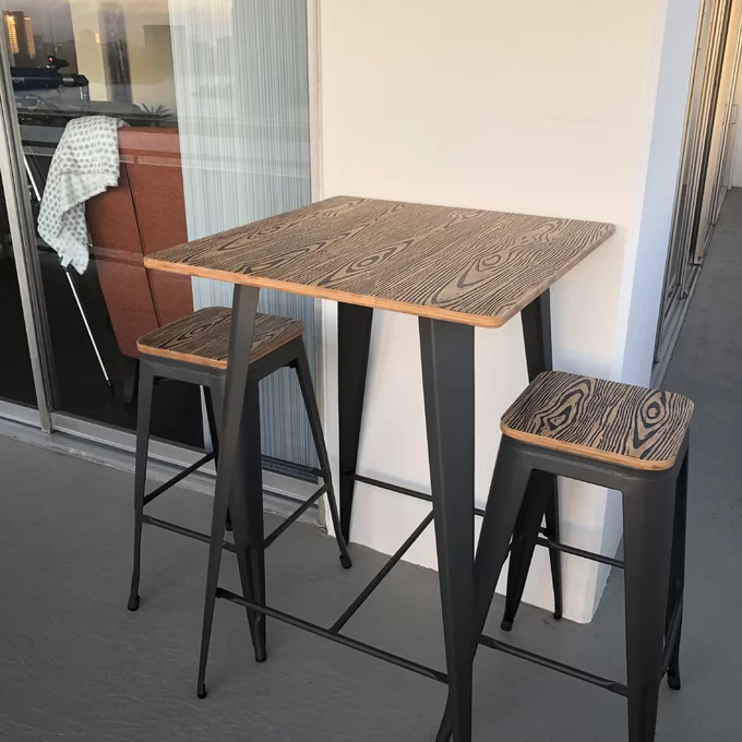 Modern Wood Kitchen Table and Stool Set (Bar Height)
