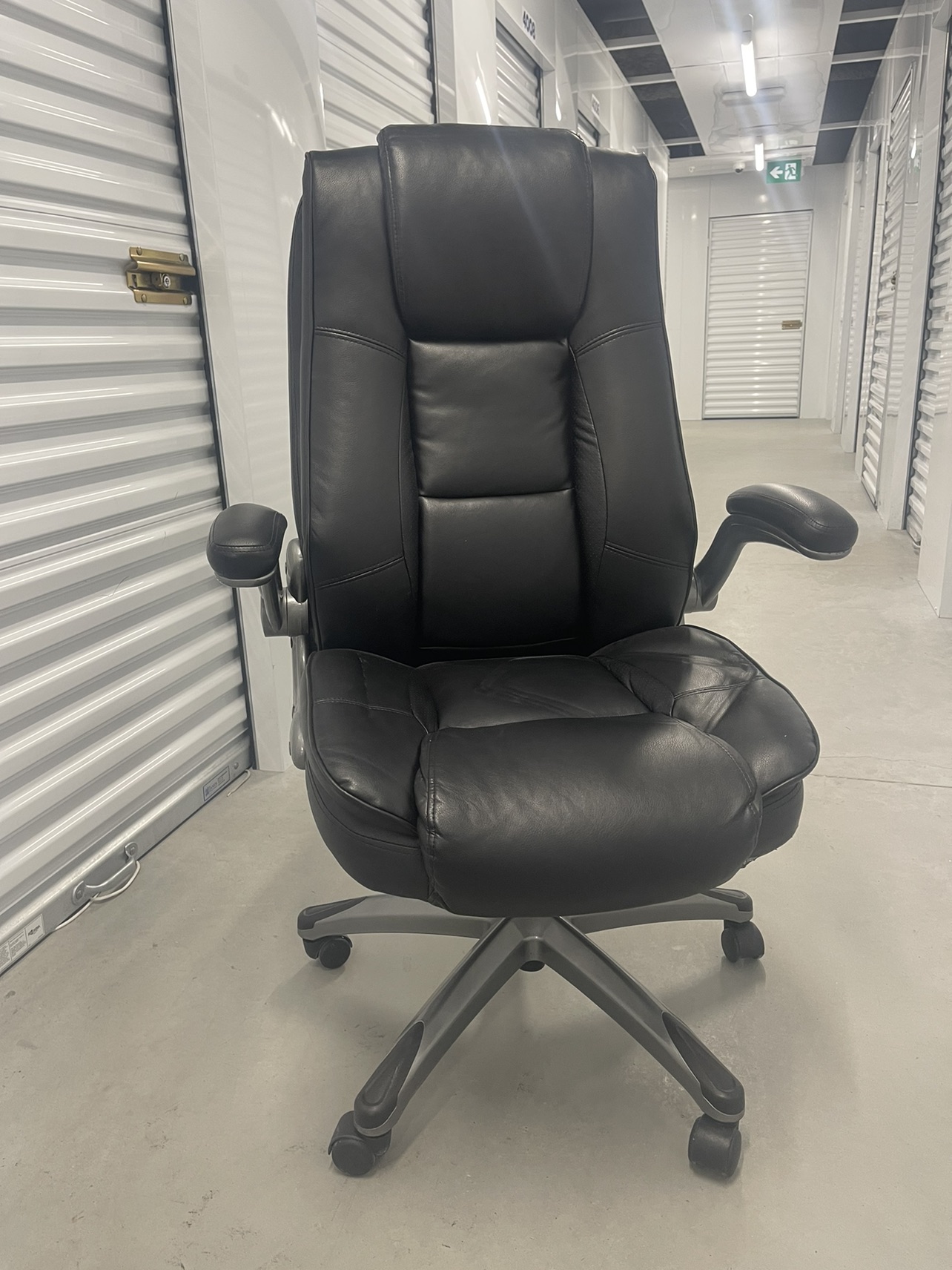 Executive Office Chair - photo 2