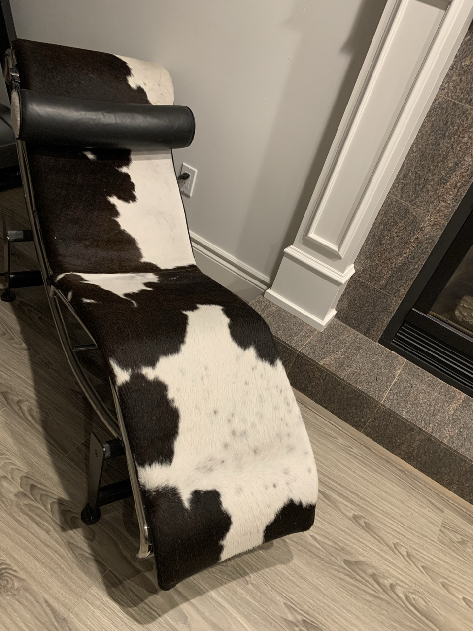 Chaise Lounge and 2 chairs thumbnail