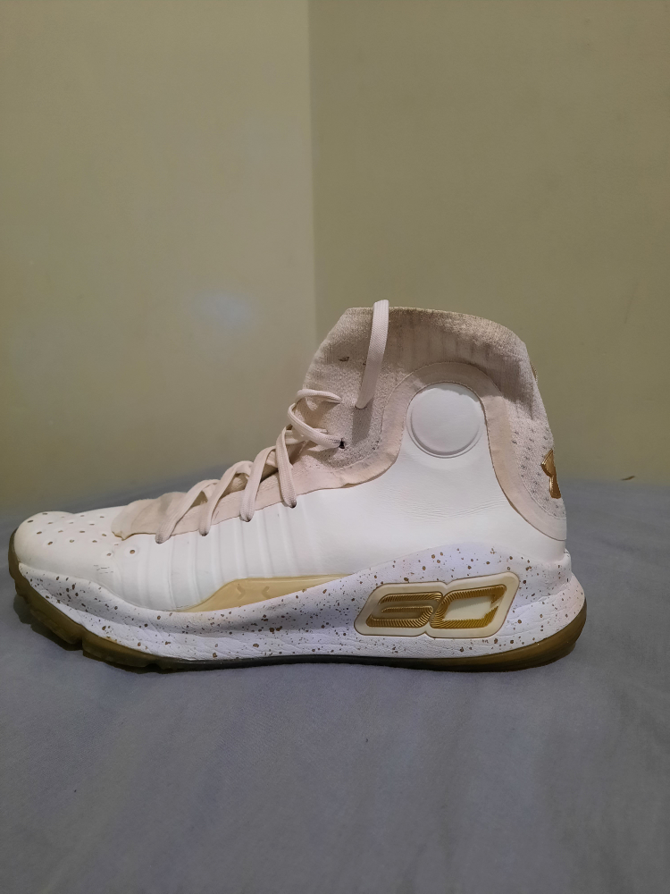 Curry 4 white gold size 7y - photo 4
