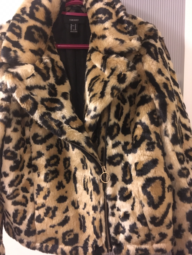 Women jacket. Medium size.Port Coquitlam image indicator(3)