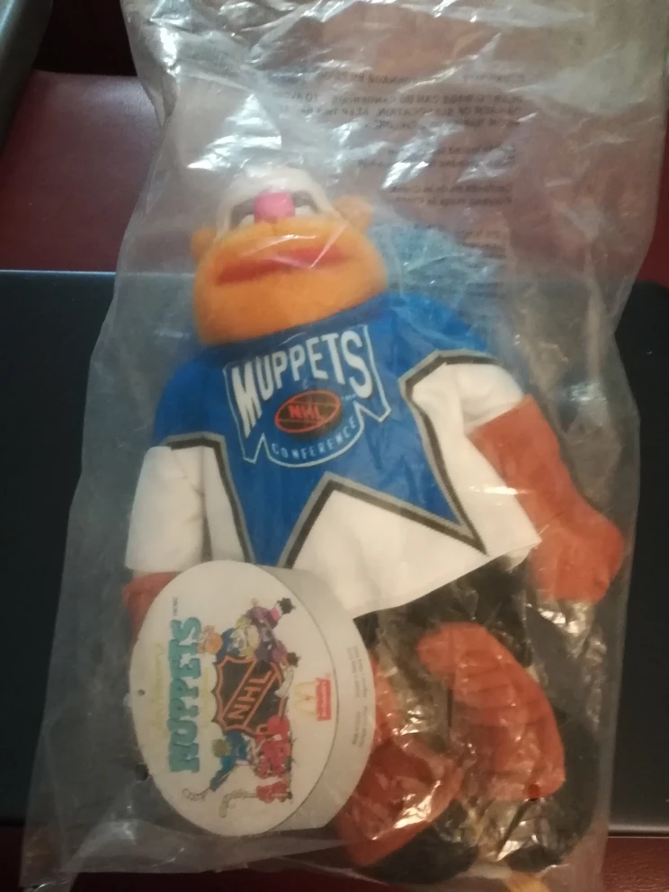 Vintage NHL McDonald's All-Stars Fozzie Bear from 1995