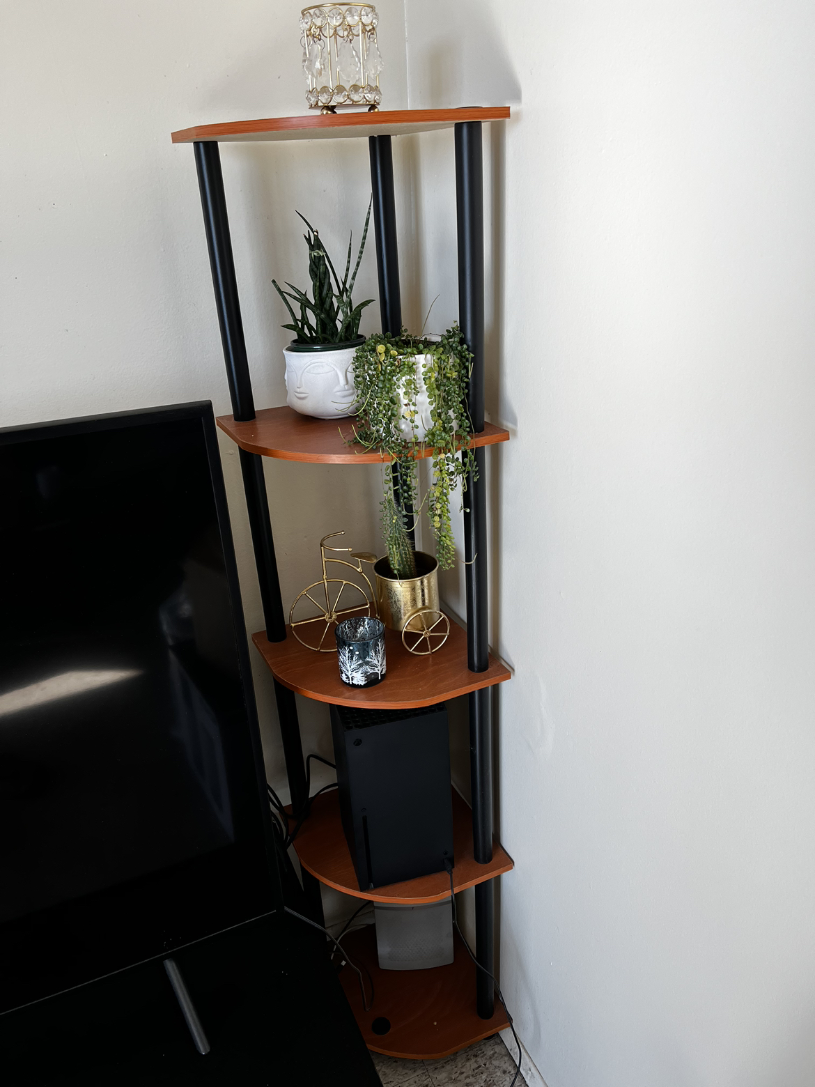 Shelving unit thumbnail