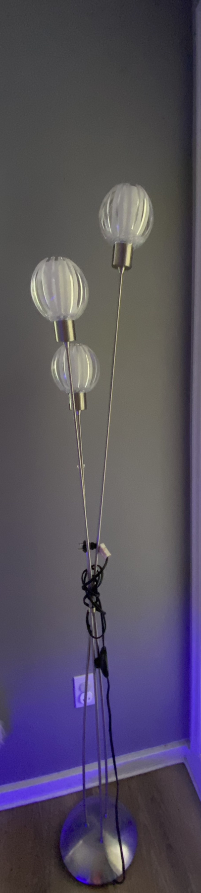 beautiful contemporary lamp
