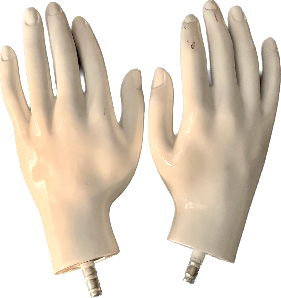 Mannequin: male torso with faceless head image indicator(3)