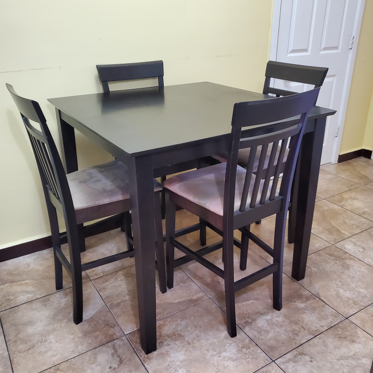 Kitchen Table with 4 Chairs 39x39x36 image indicator(2)