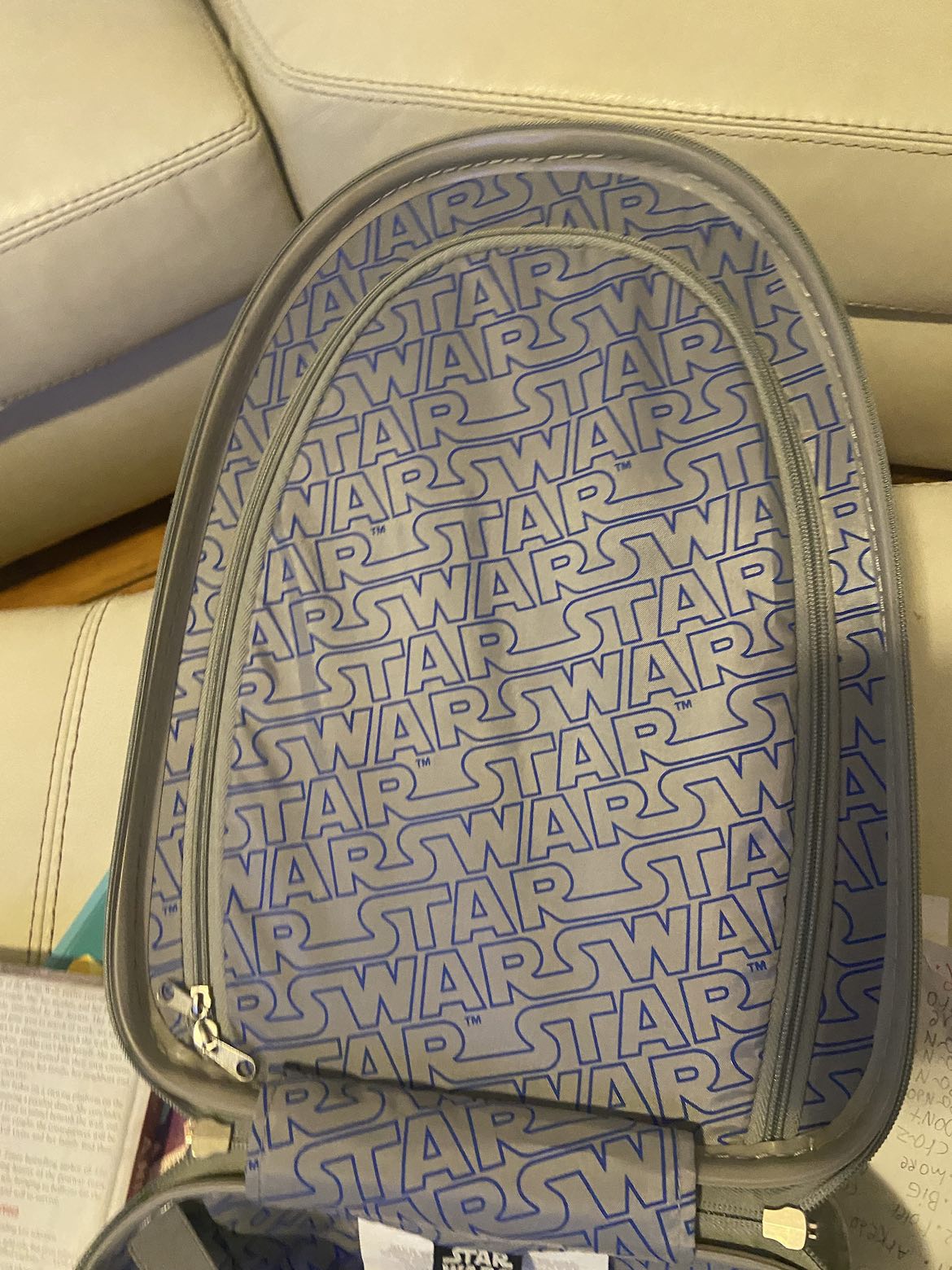 American tourister Star Wars R2D2 luggage - photo 2