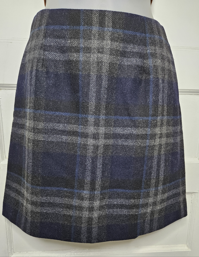 Uniqlo Plaid Wool Blend Mini Skirt Size 2 - photo 2
