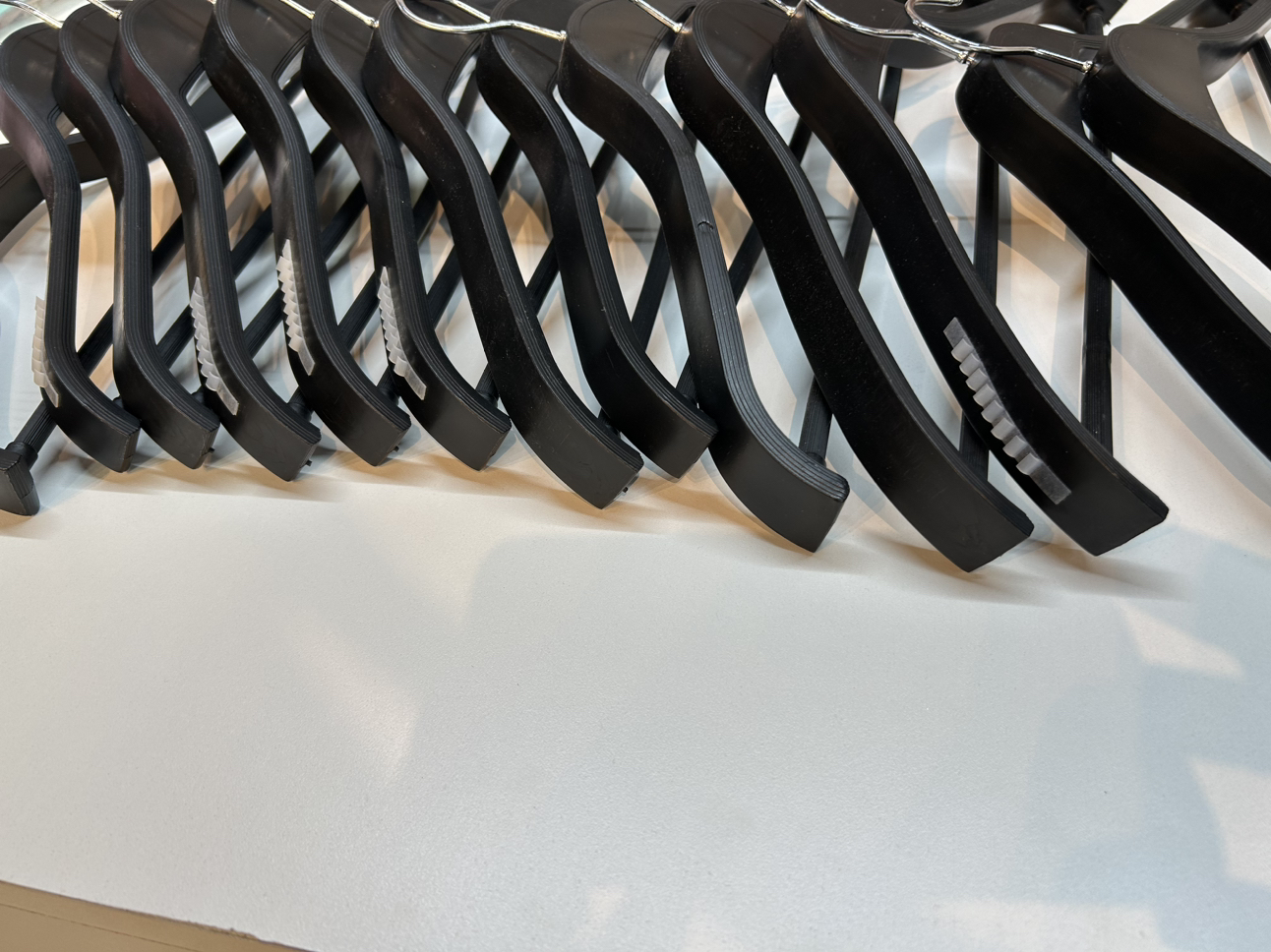 Twistable hanger - photo 2