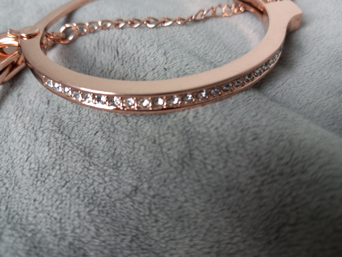 Gold Handcuffs with Diamonds - photo 2