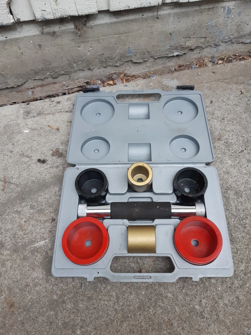 Adjustable Dumbbell With Case $13