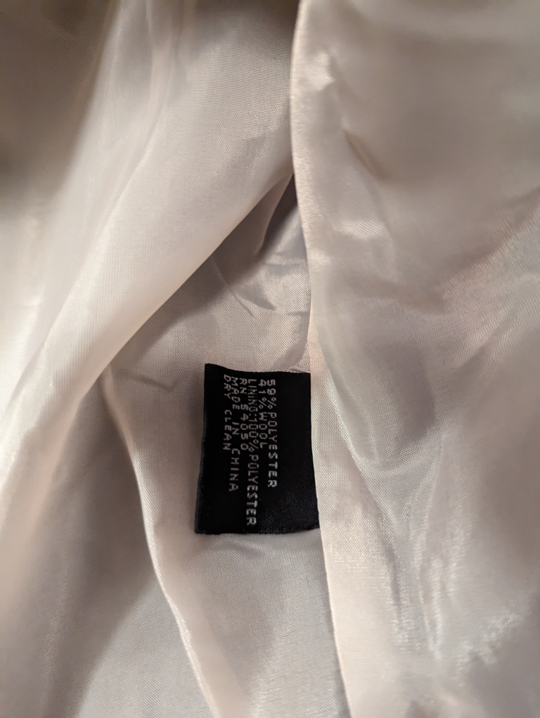 Suite jacket with belt image indicator(5)
