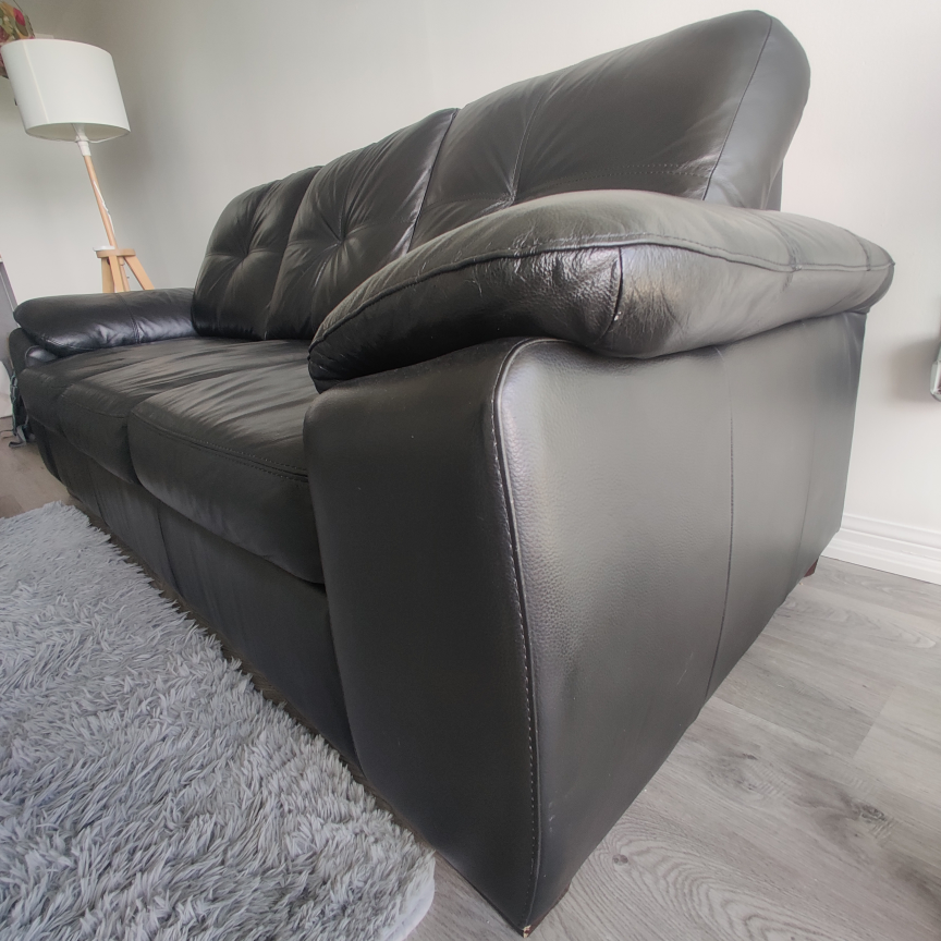 3 seater leather couch - photo 2