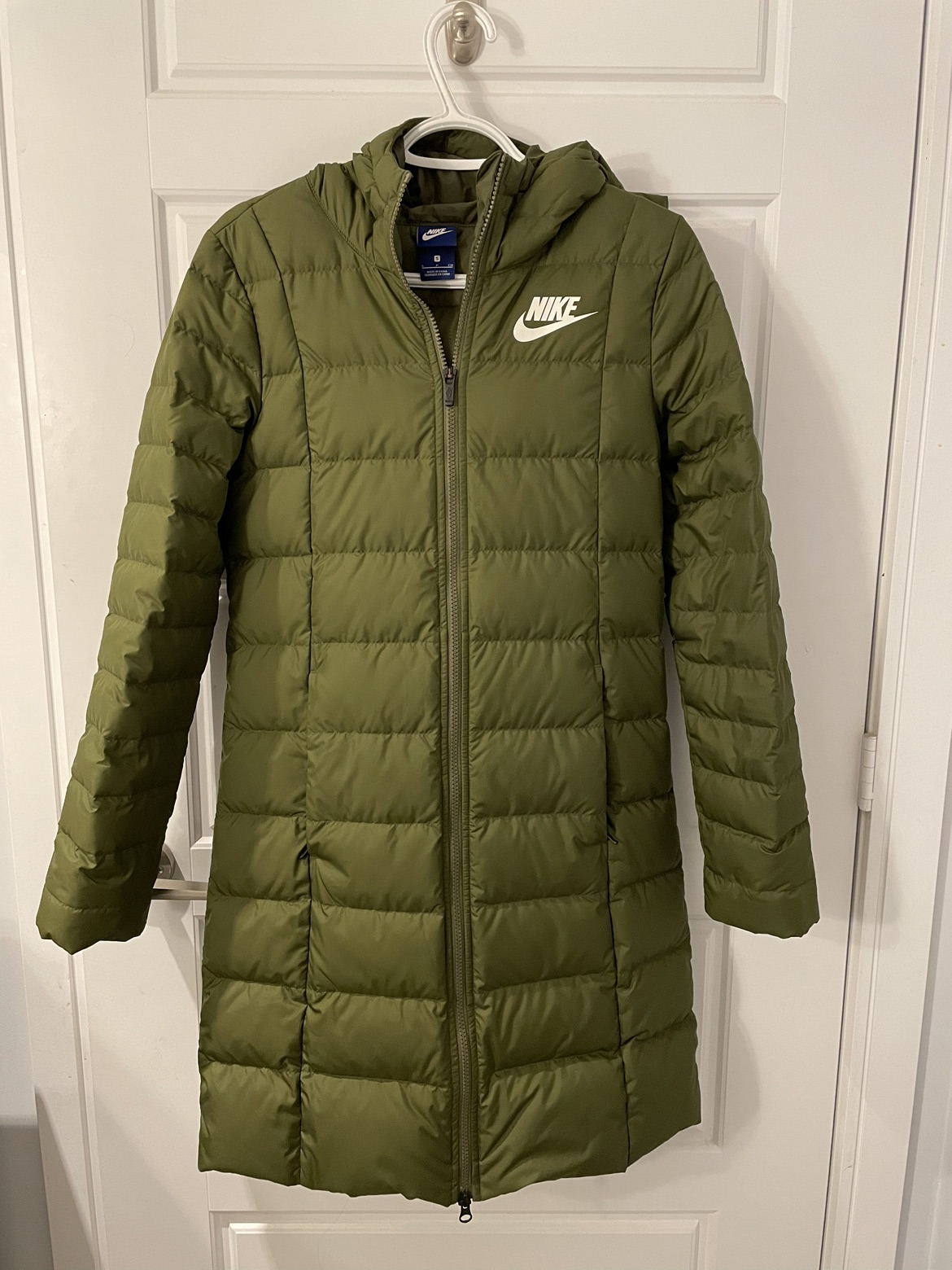 Nike packable puffer jacket
