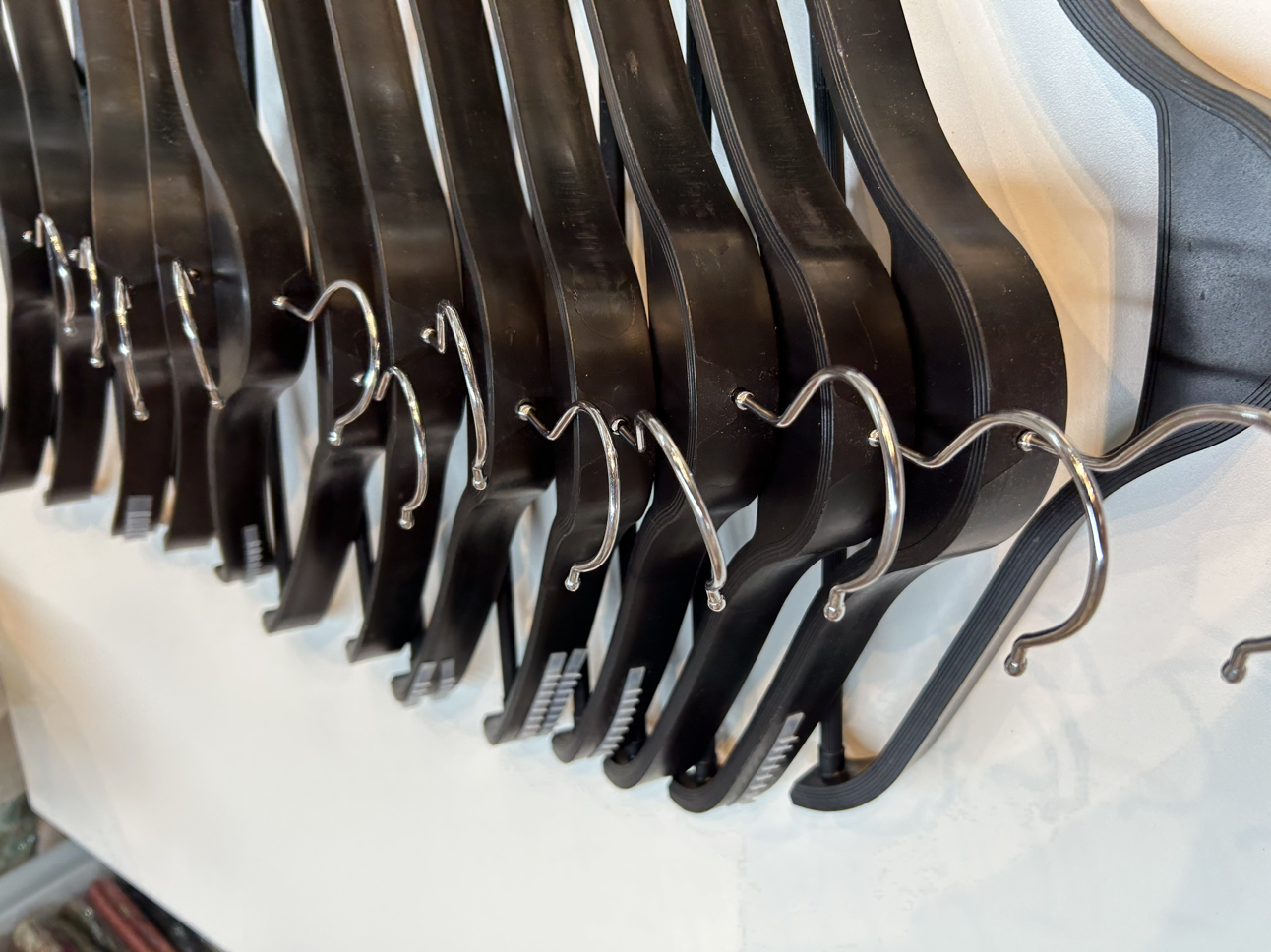Twistable hanger - photo 4