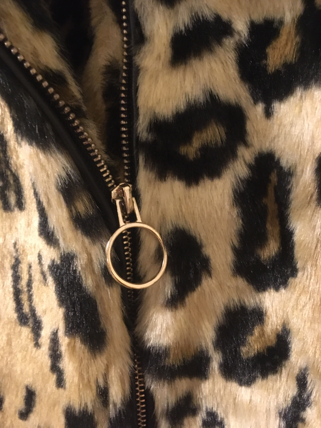 Women jacket. Medium size.Port Coquitlam image indicator(4)