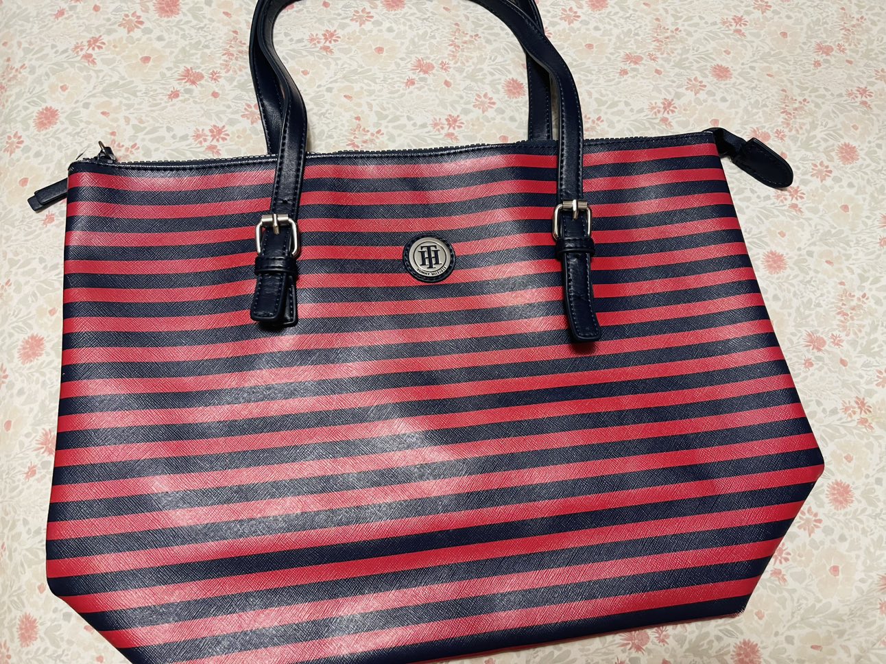 Tommy H tote bag thumbnail