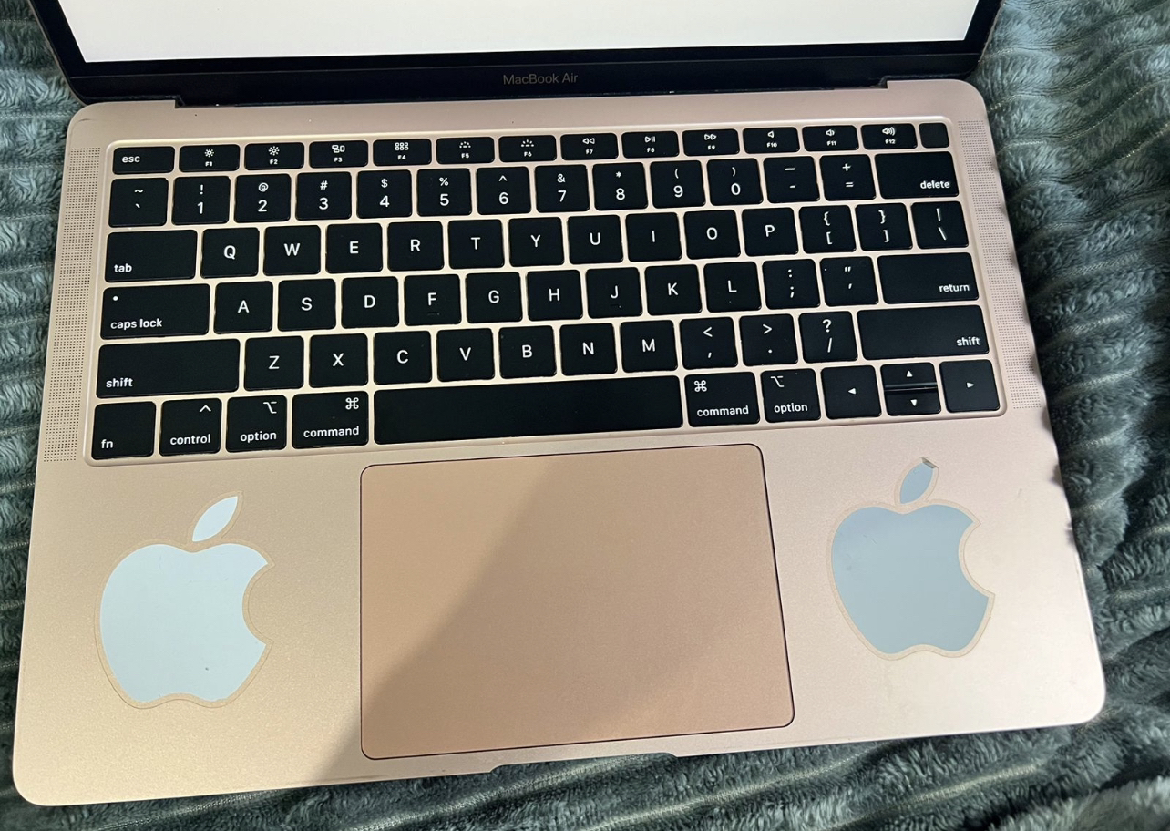 MacBook Air 2019, $700 negotiable - photo 2