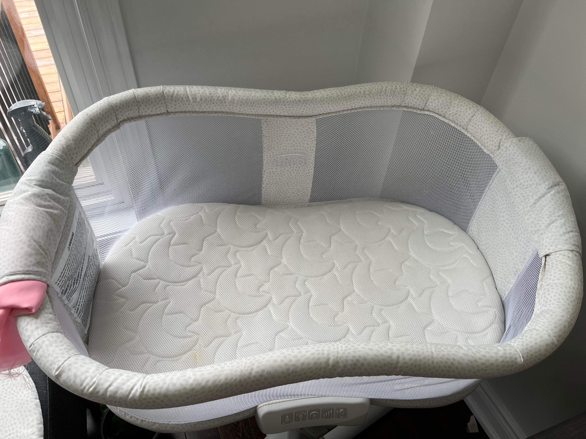 HALO BassiNest Swivel Sleeper (Premiere) - photo 4