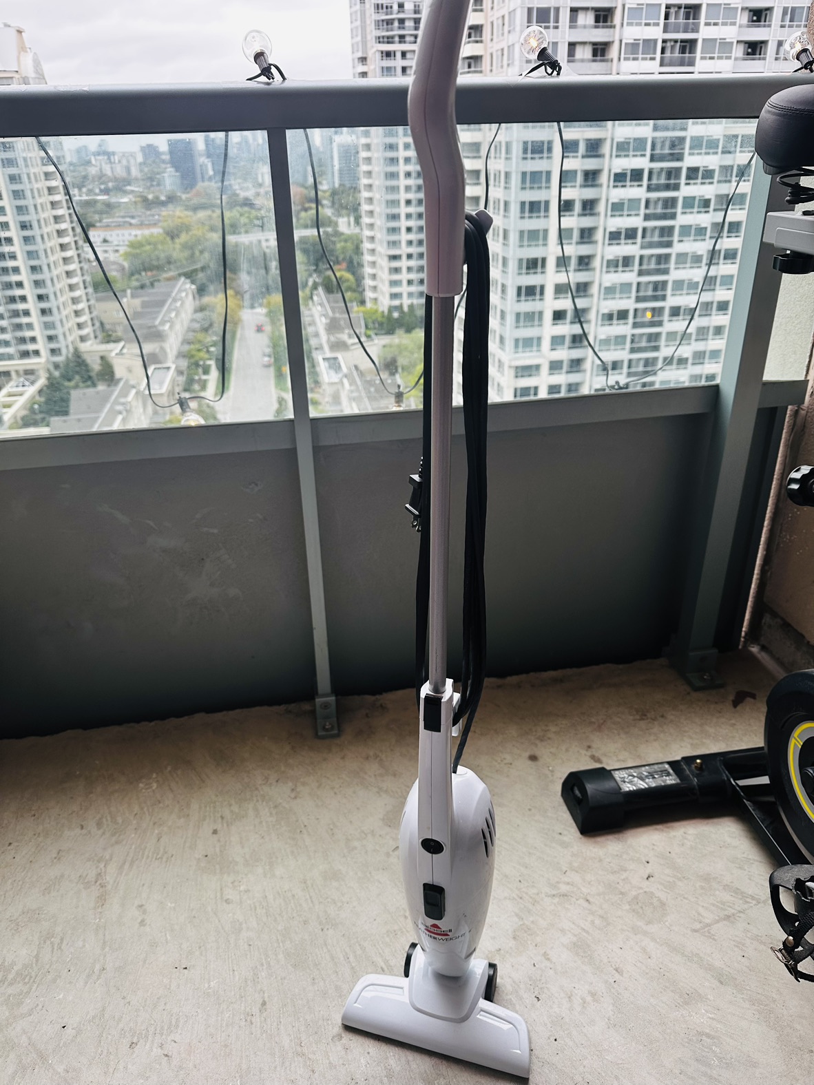 Bissell Vacuum Cleaner thumbnail