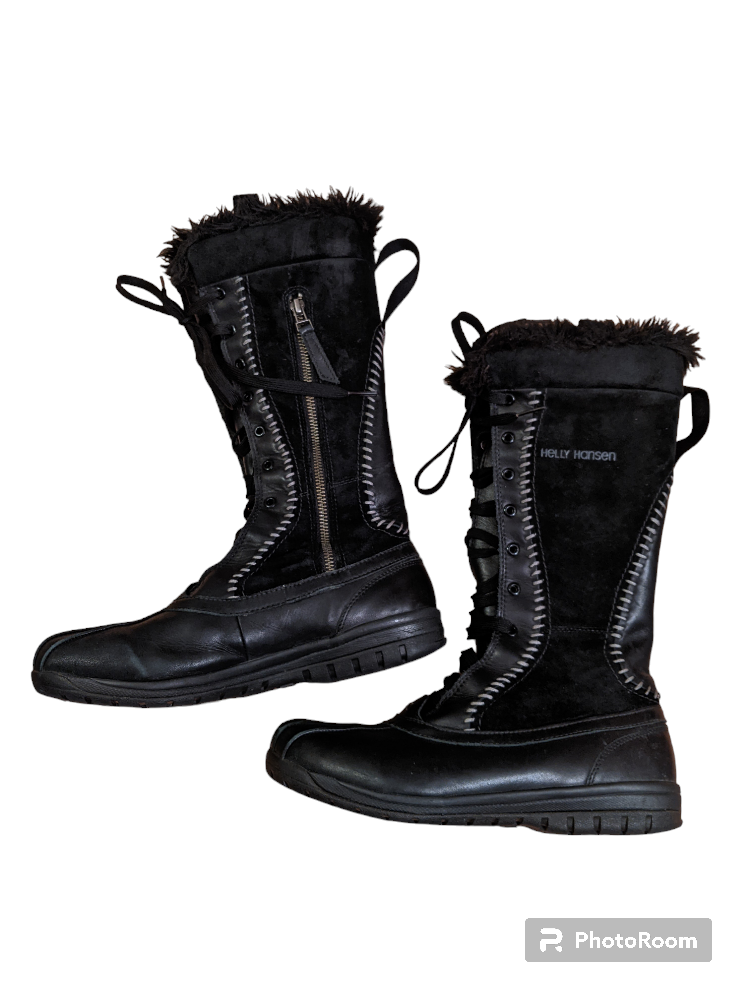 Great condition WOMENS HELLY HANSEN size 8W winter boots image indicator(2)