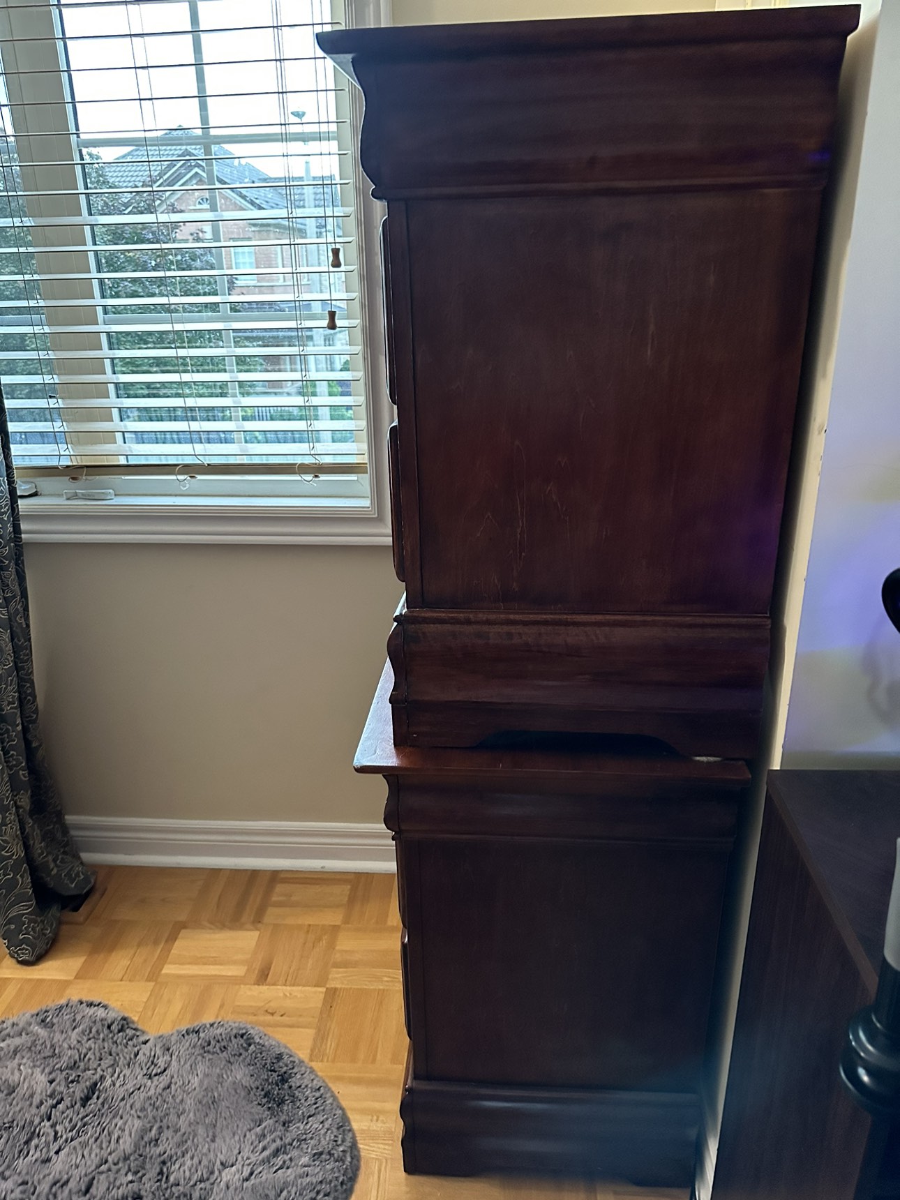 2 Night Stands image indicator(2)