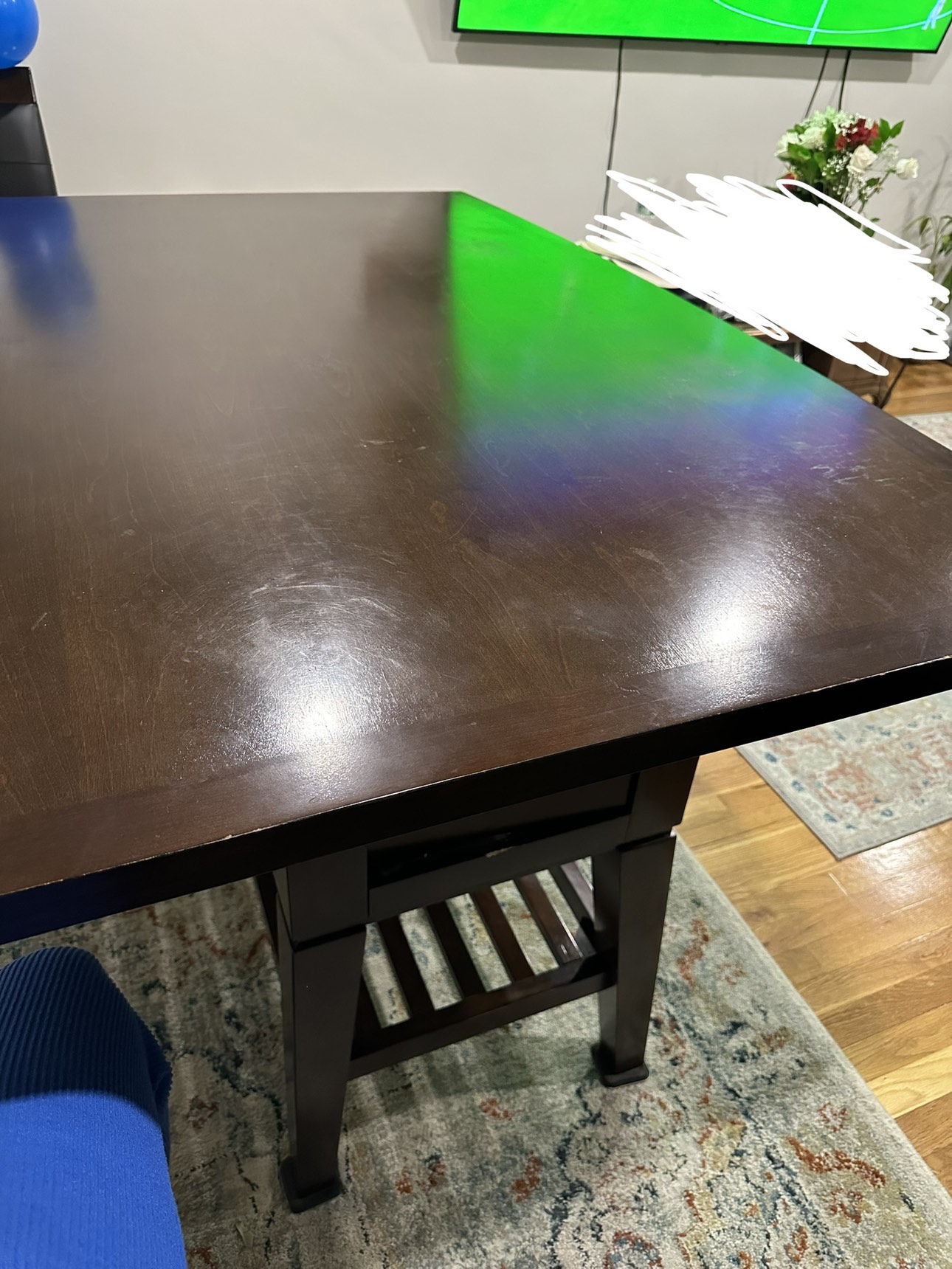 Dining table and 6 chairs