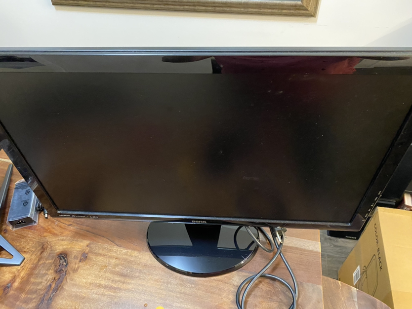BENQ GL2450HM 24 in monitor