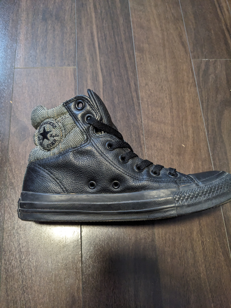 Leather Converse Chuck Taylor All Stars high top Women's 6 - photo 2