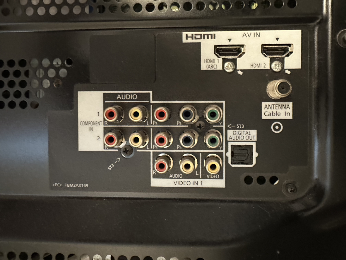 42” Panasonic Viera Plasma TV with wall mount image indicator(5)