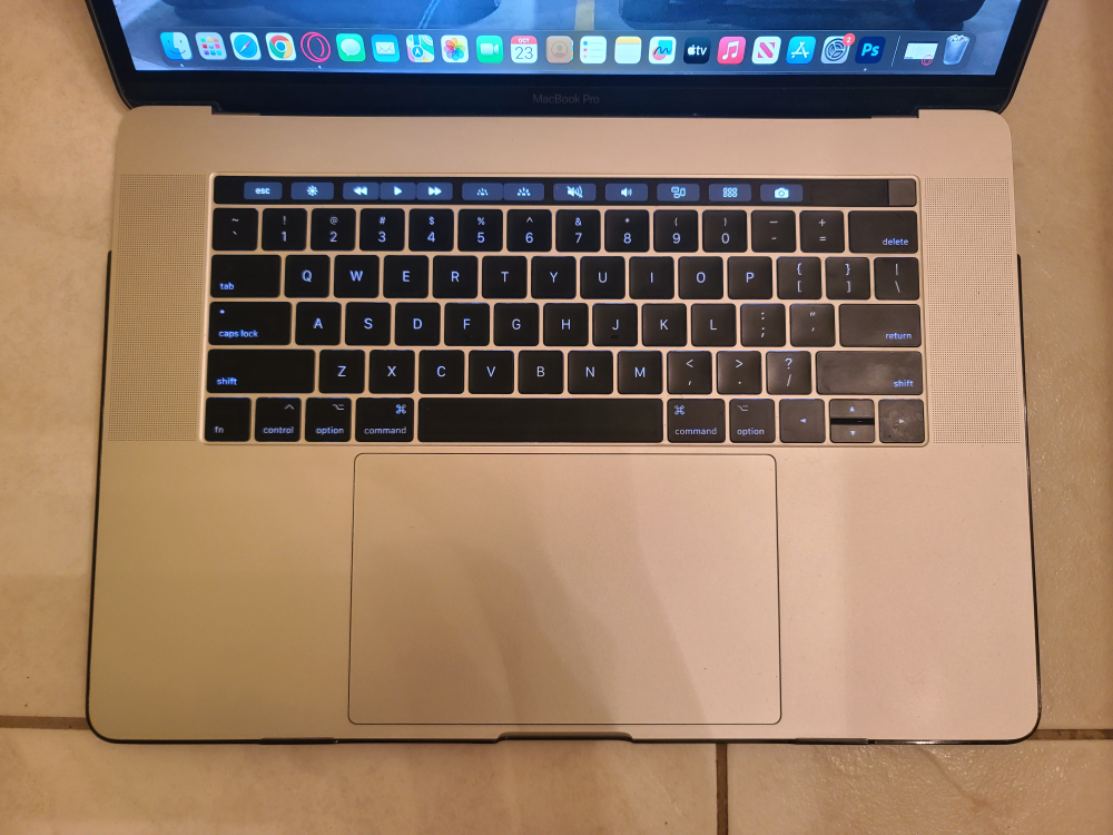 2017 MacBook Pro 15Inch - photo 2