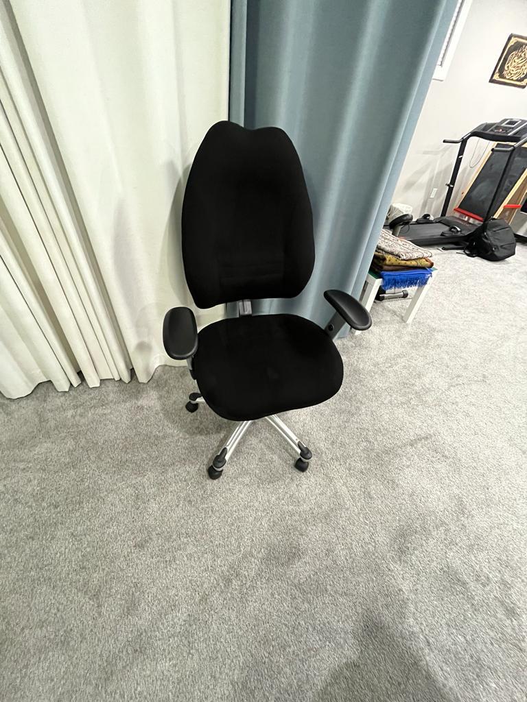 office chair - photo 5