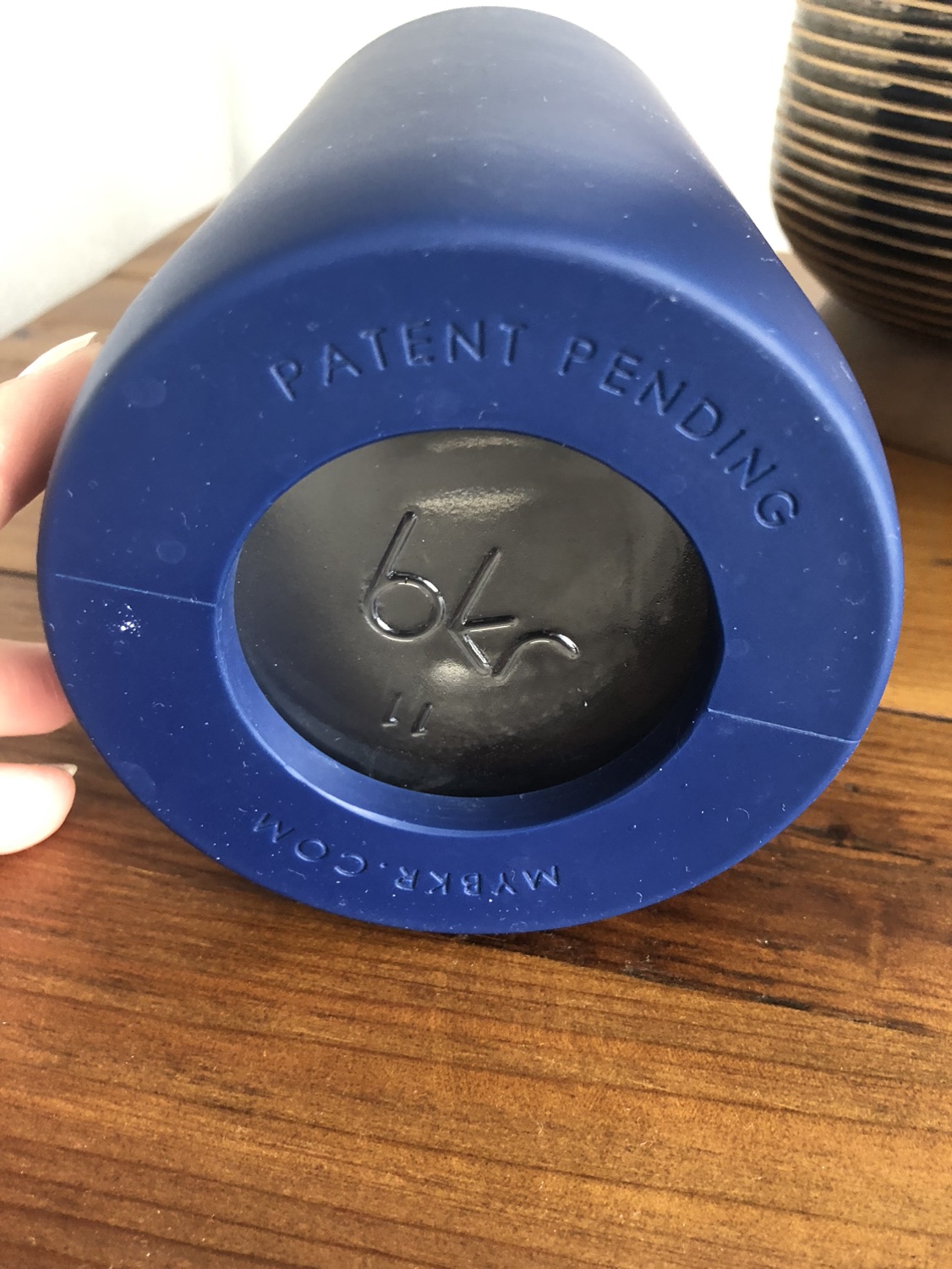 bkr 32oz glass water bottle image indicator(4)