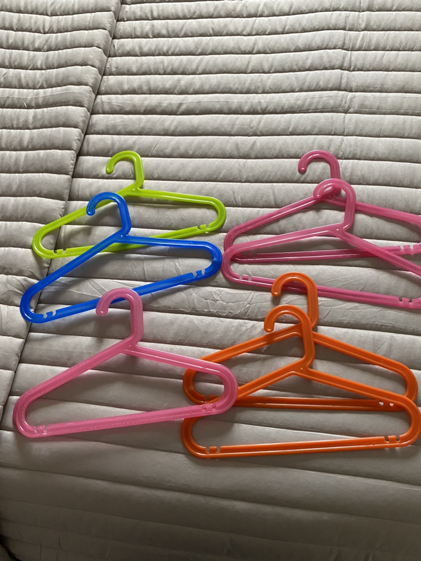 Kids hangers thumbnail